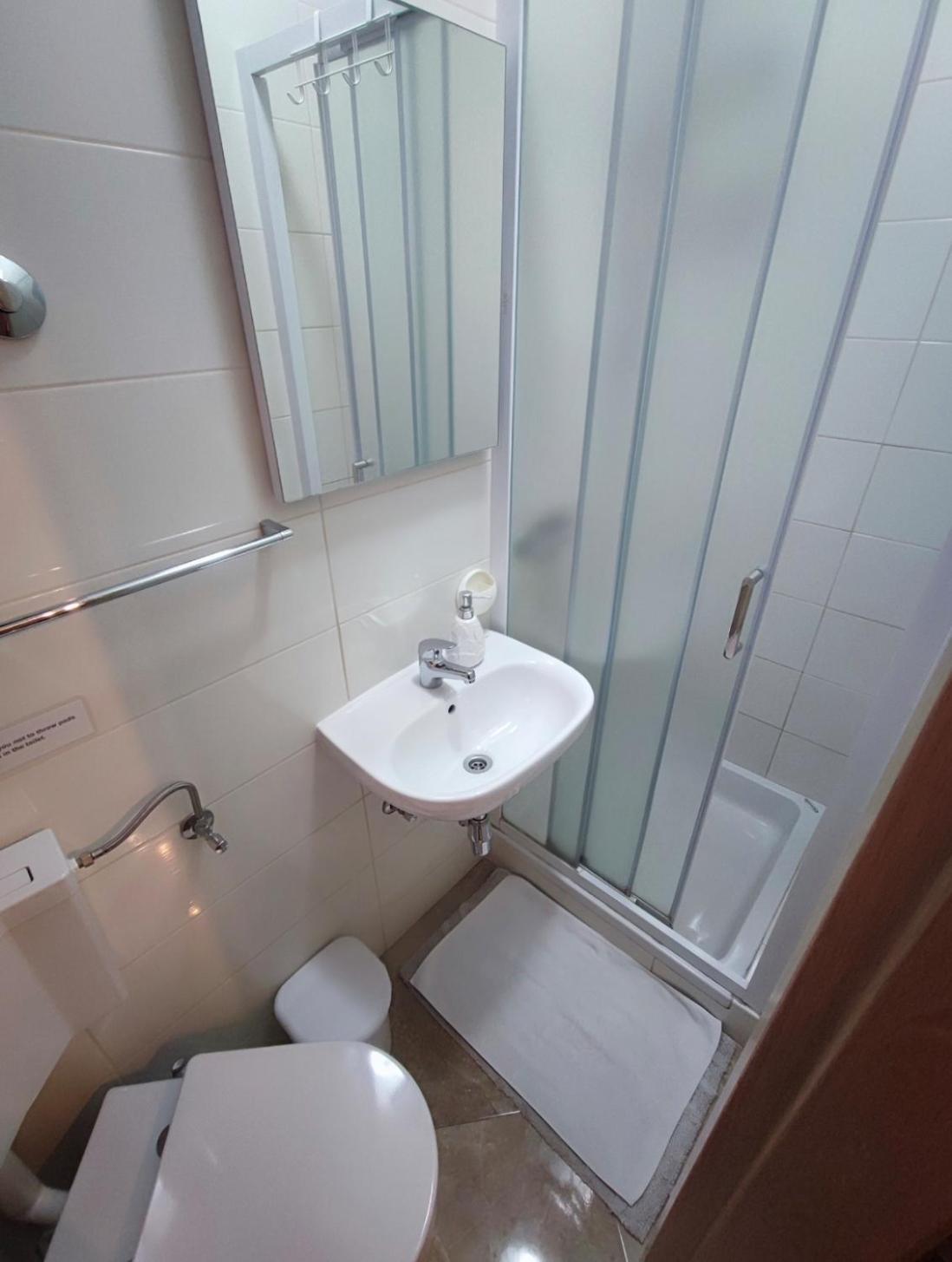 Room Ivana With Private Bathroom - Center Of Split Exterior photo